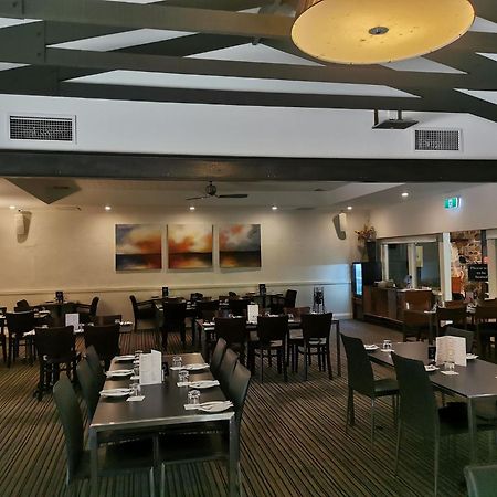 Mahogany Inn And Distillery Mahogany Creek Esterno foto