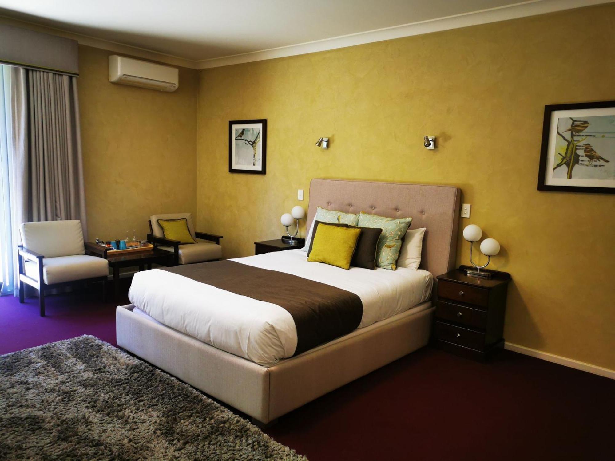 Mahogany Inn And Distillery Mahogany Creek Esterno foto