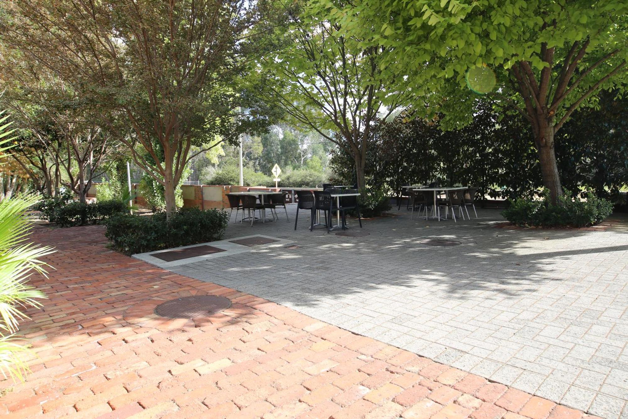 Mahogany Inn And Distillery Mahogany Creek Esterno foto